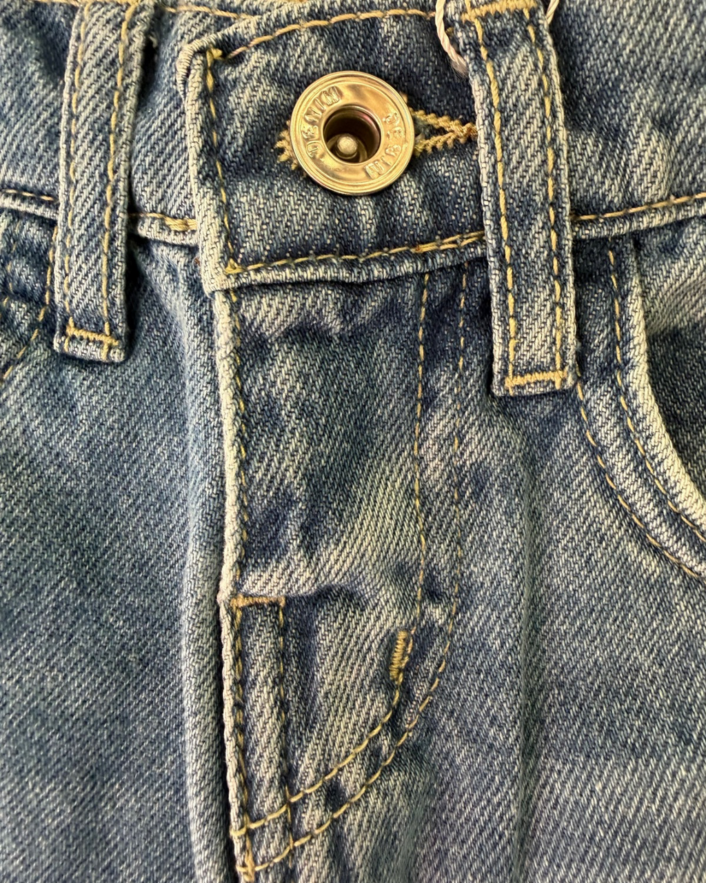 Vintage Barrel Fit Jeans